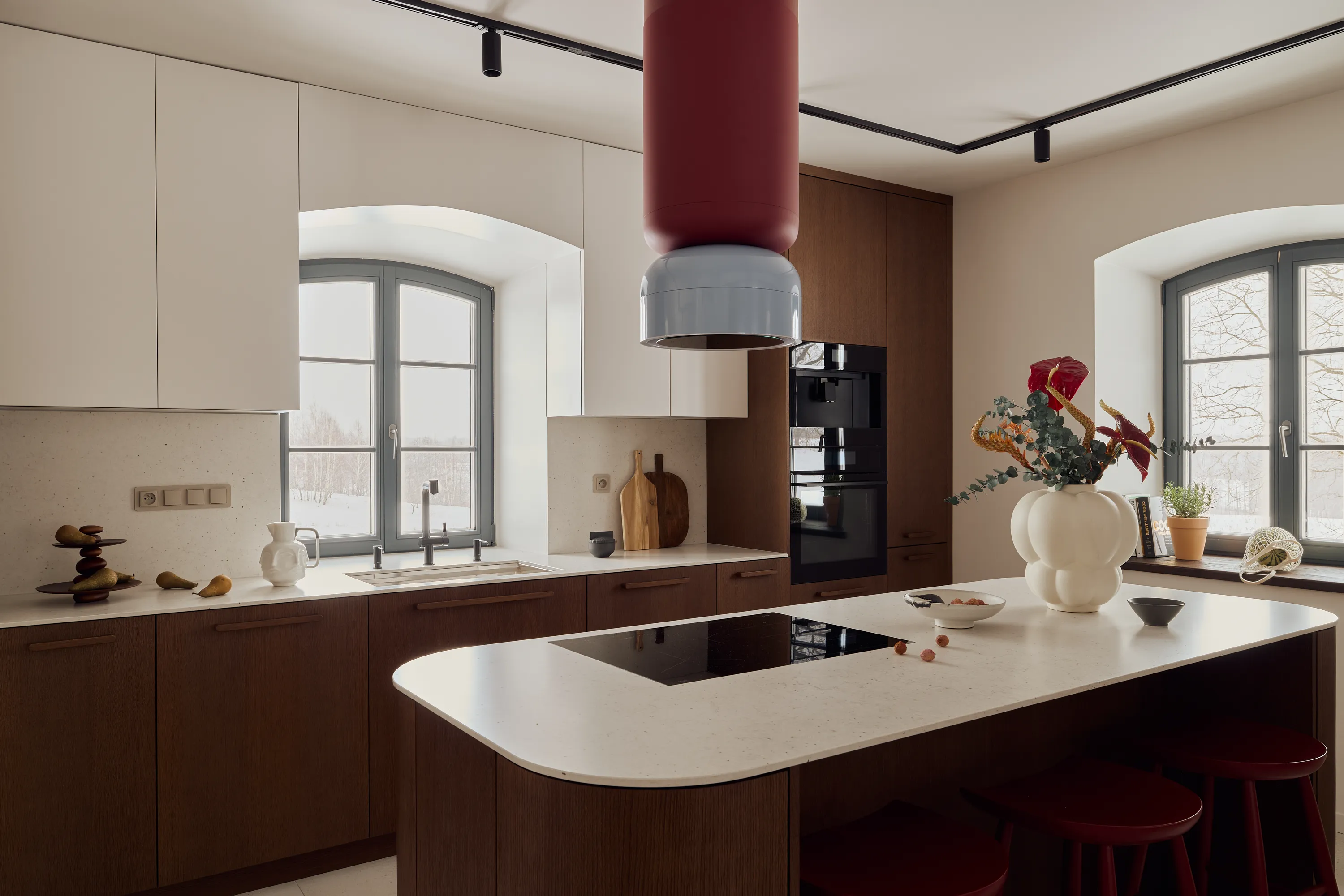 The Brown Oak Kitchen — view 4